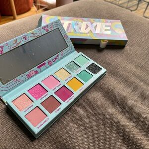 Trixie Cosmetics Team Trixie Palette Sold Out Limited